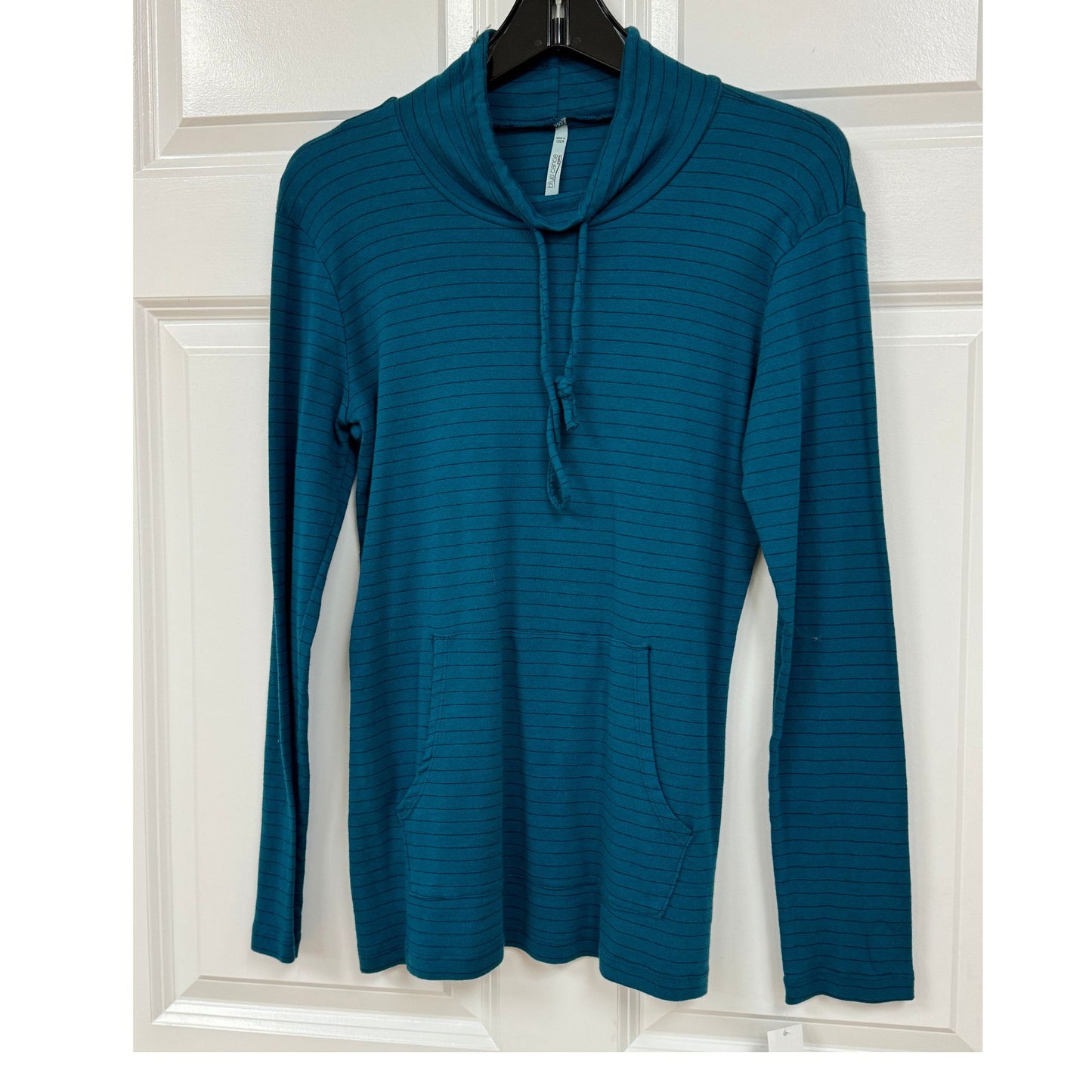 Top Blue Canoe Striped Pullover