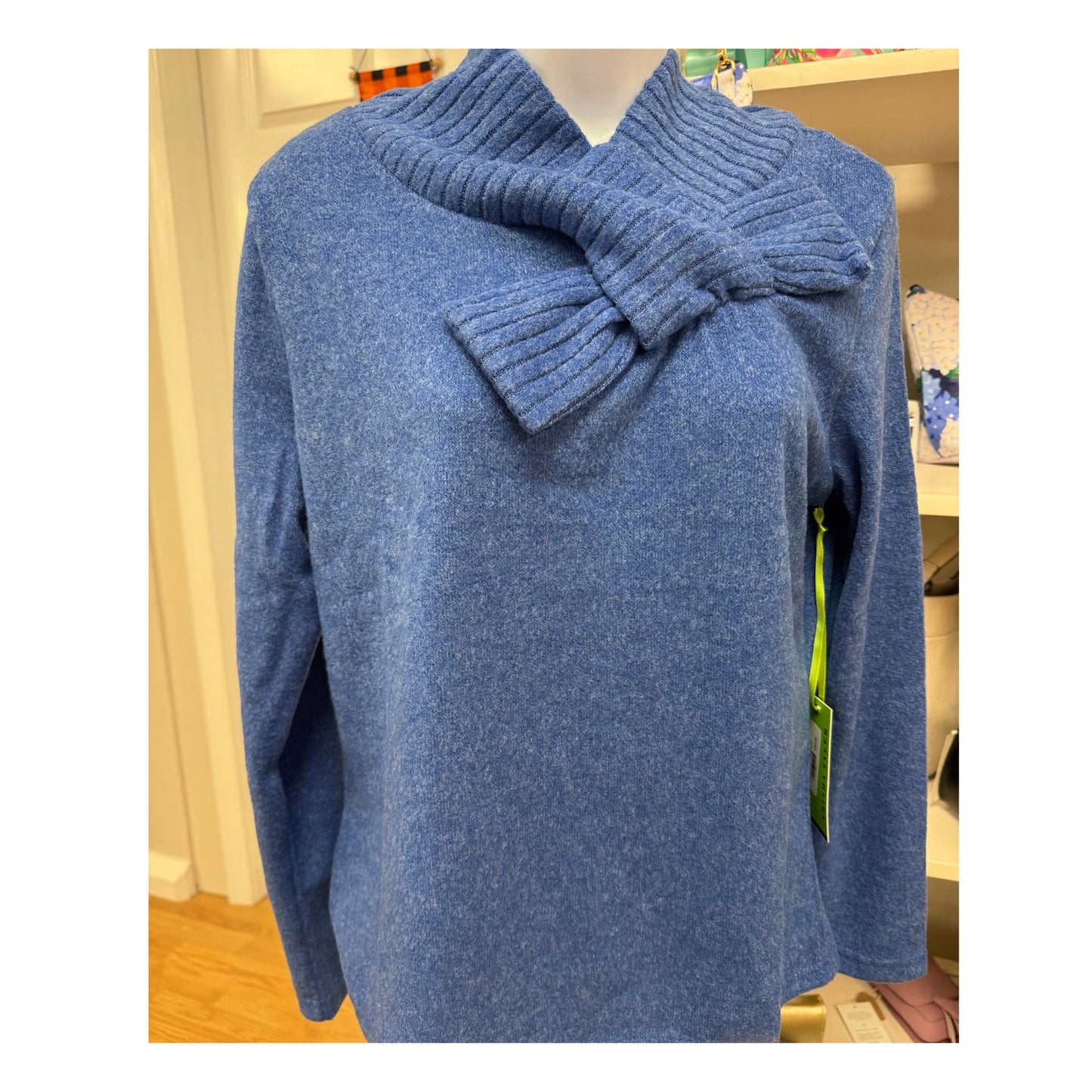 Bow Neck Top with Rib Details