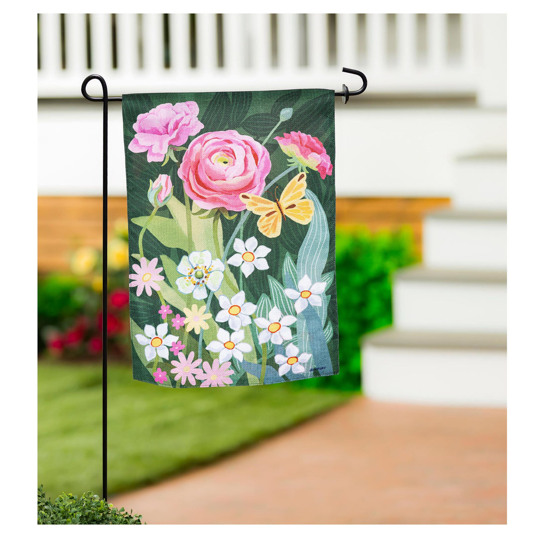 Garden Flag - Ranunculus Romance Burlap