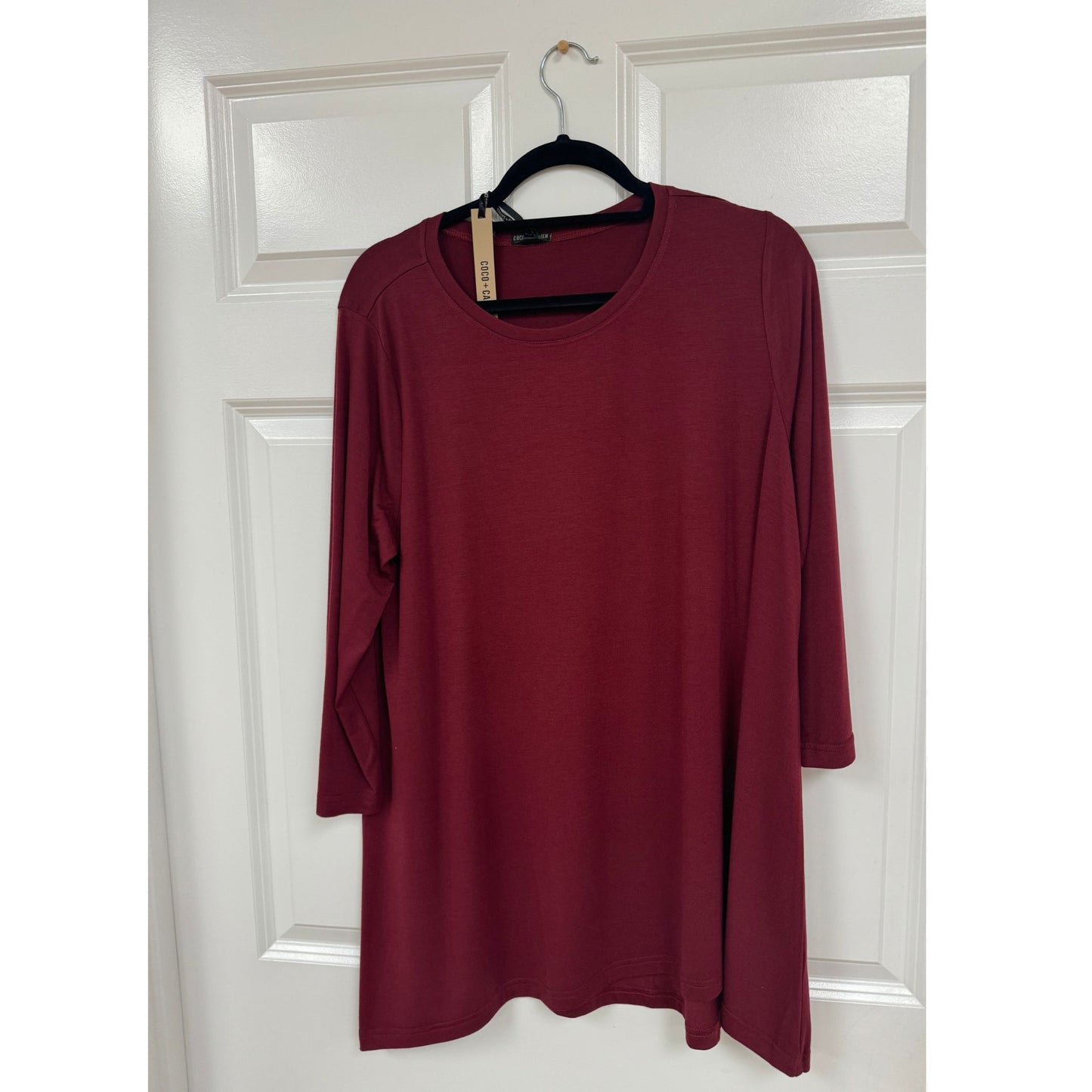 Coco & Carmen Women's 3/4 Sleeve Tunic