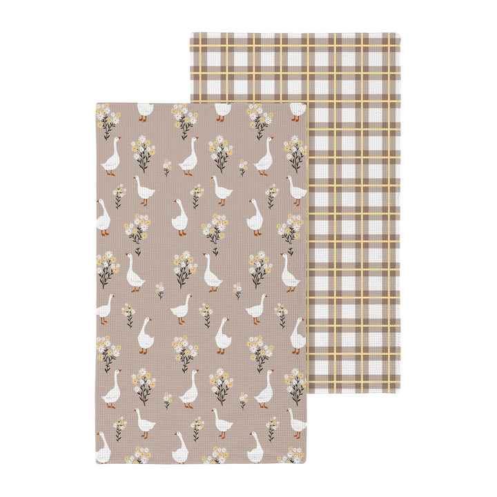 Hillside Pasture Floral Goose Quick-Dry Kitchen Towel