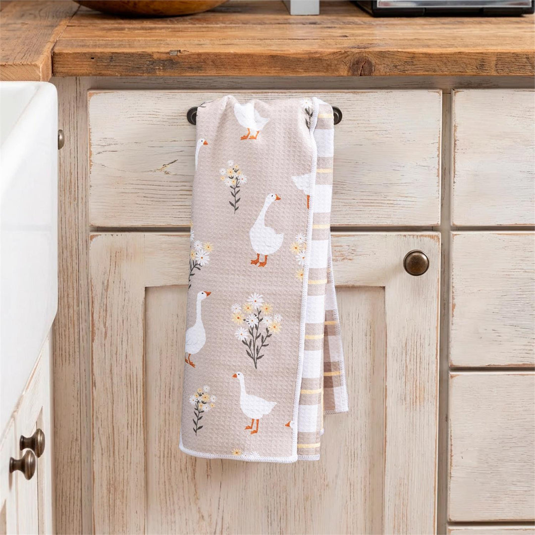 Hillside Pasture Floral Goose Quick-Dry Kitchen Towel