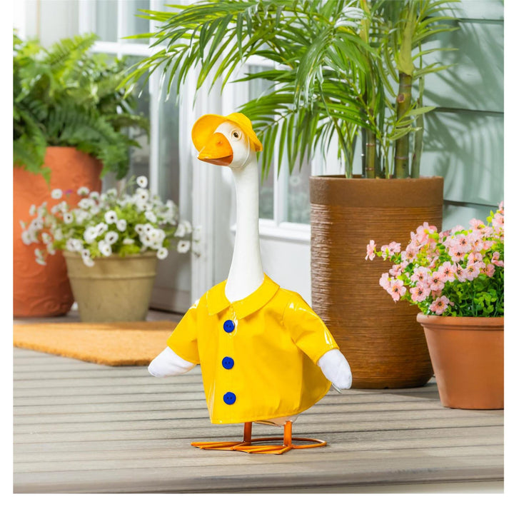 Cape Cod Giddy Porch Goose Classic Yellow Raincoat Outfit