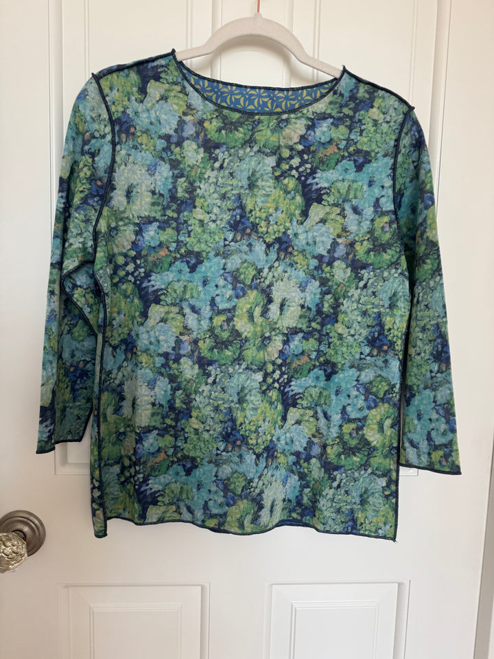 Garden Bloom Reversible 3/4 Sleeve Floral Top