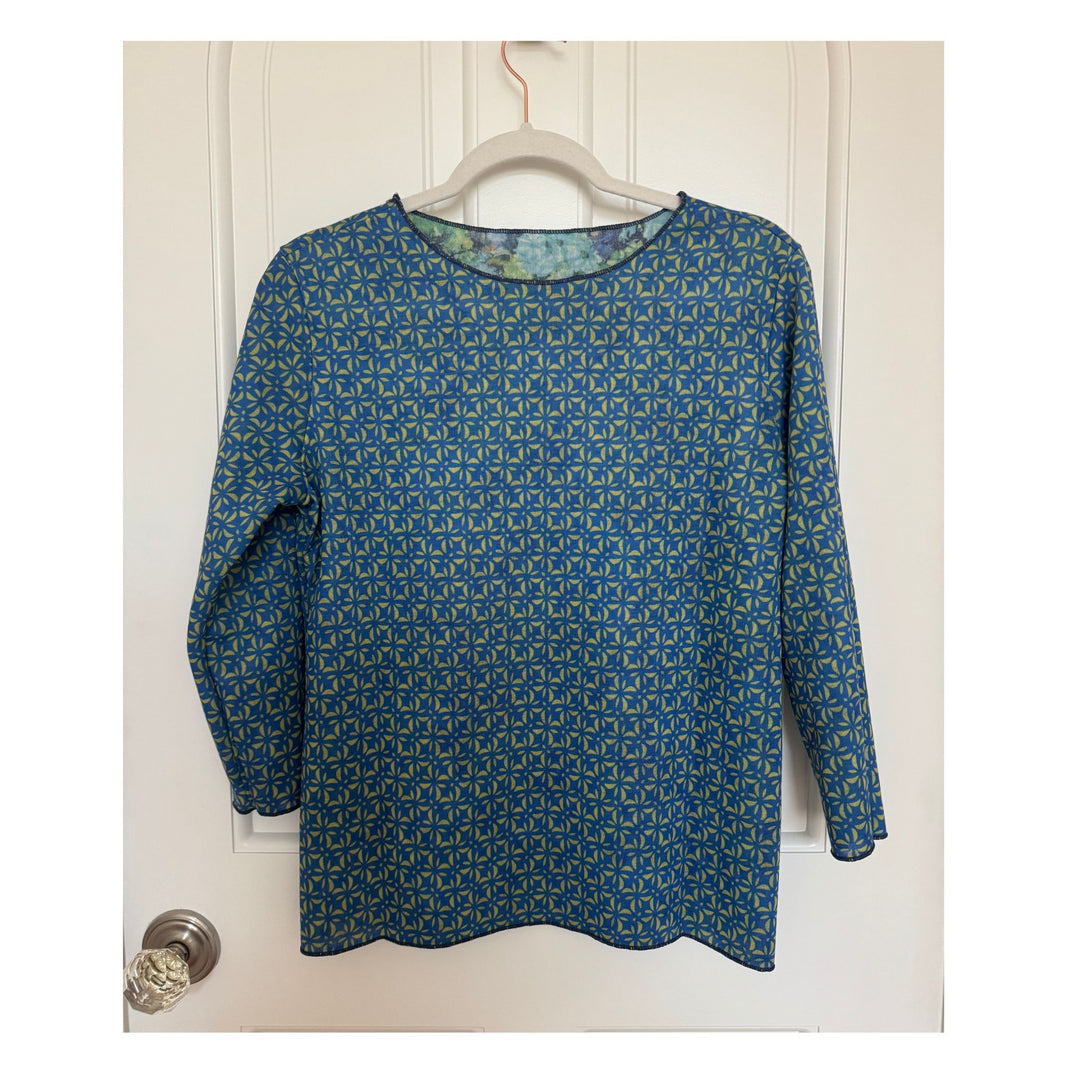Garden Bloom Reversible 3/4 Sleeve Floral Top