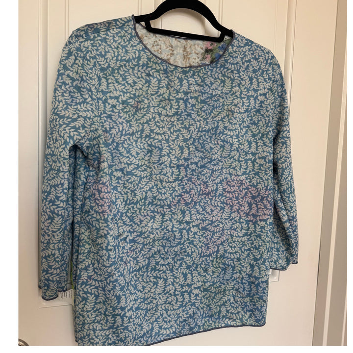 Monet Hydrangea Reversible 3/4 Sleeve Top | Pink &amp; Blue Floral