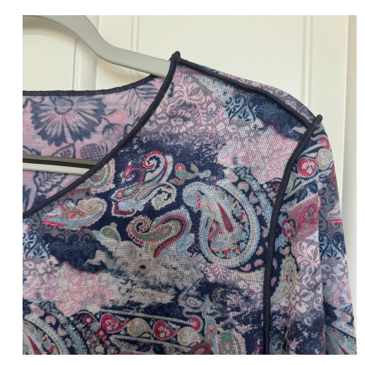 2-in-1 Reversible Paisley &amp; Floral V-Neck Top | 3/4 Sleeve Travel Essential