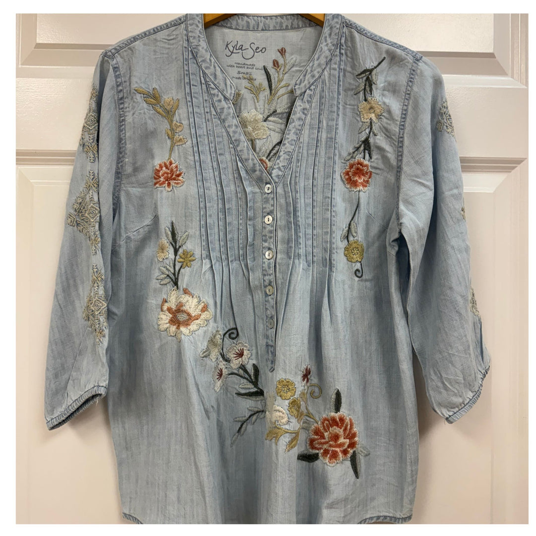 Kyla Seo Floral Embroidered Tencel Blouse - Light Wash Blue / Women&