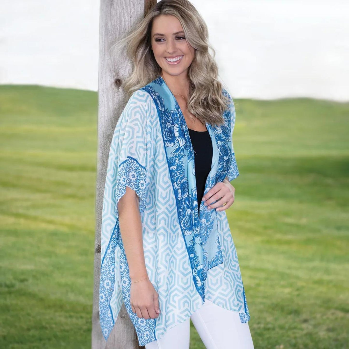 Ruana Blue Floral